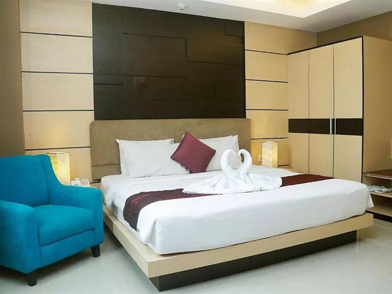 Orchardz Hotel Ayani Pontianak Exterior photo