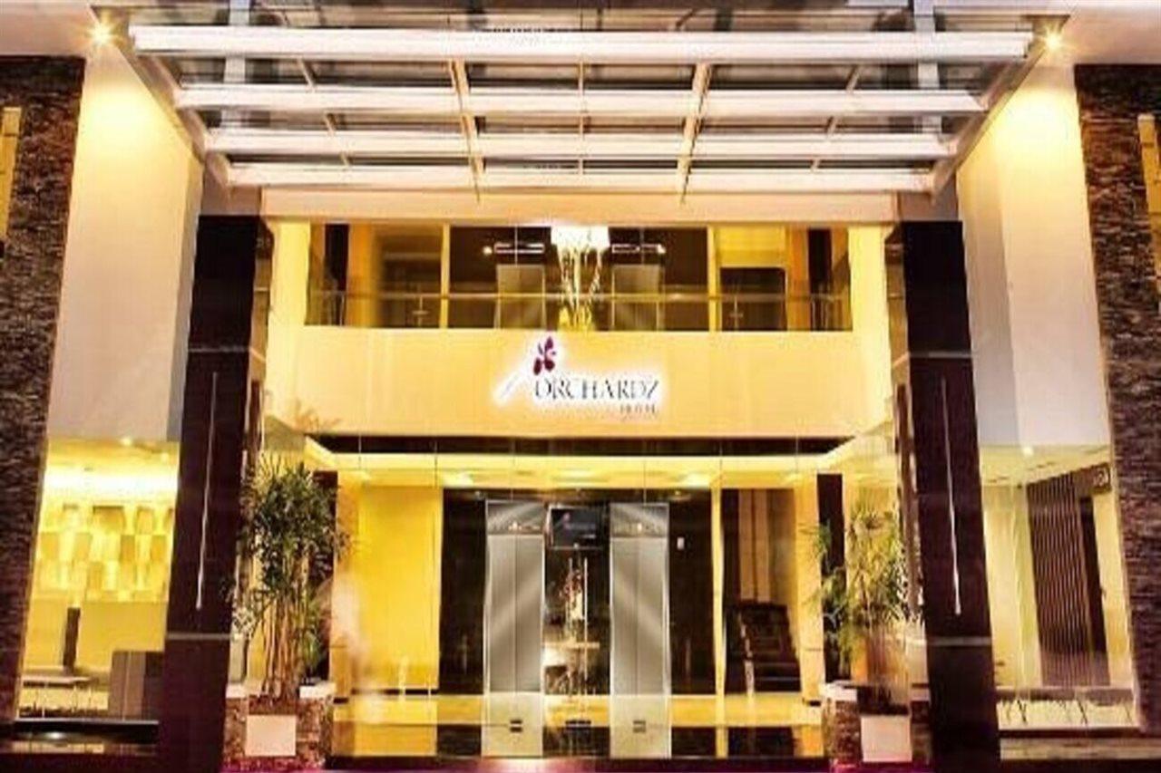 Orchardz Hotel Ayani Pontianak Exterior photo