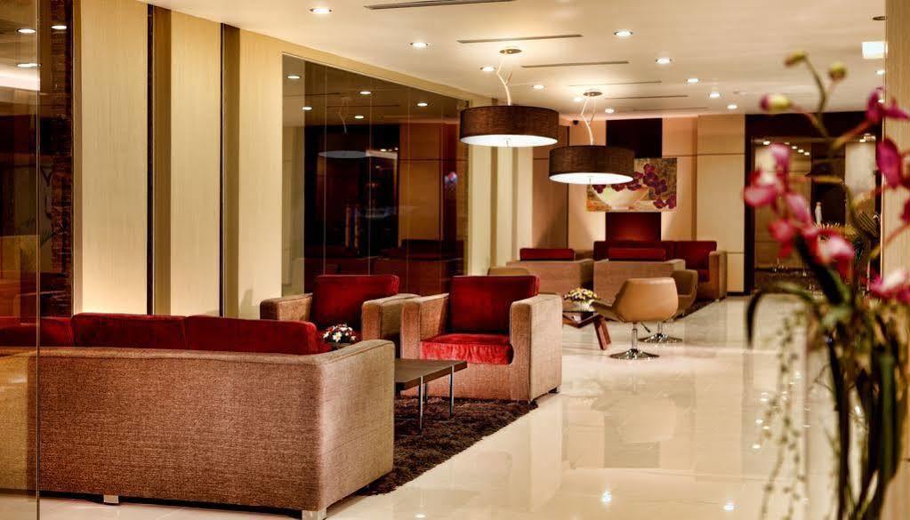 Orchardz Hotel Ayani Pontianak Exterior photo